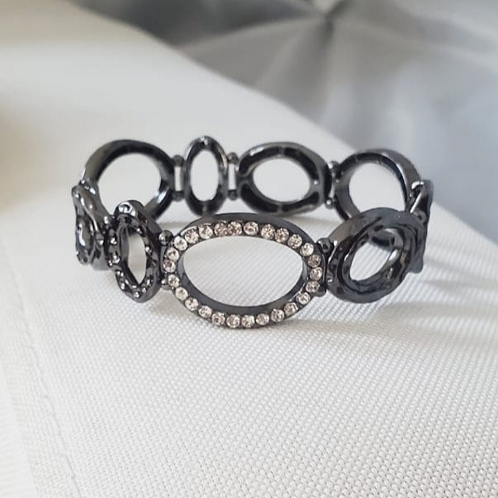Stainless Steel Bracelet Jewelry. 🌴